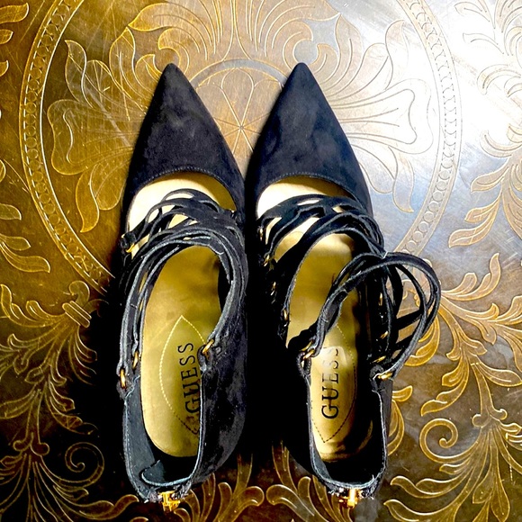 Guess Black Suede Cris Cross Strapped Pointed Heels size 9.5M - Picture 8 of 11